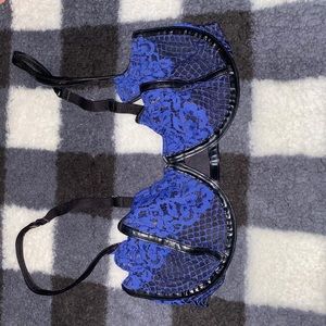 Victoria’s Secret very sexy balconet size 34DD